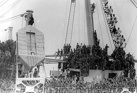 photo8britishtroopsleavingnytimesJun41947